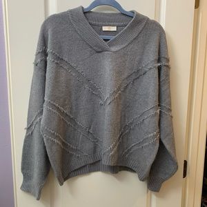 Boutique Gray V-Neck Cropped Sweater